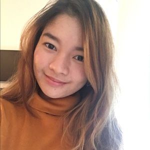 Meet your Posher, Claudine